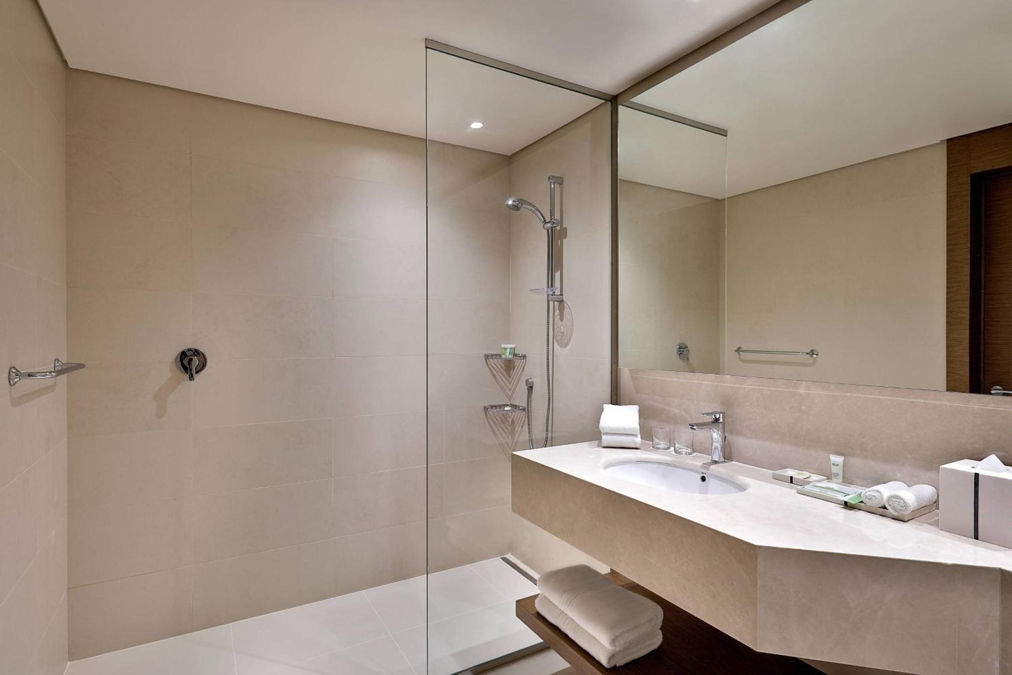 Courtyard By Marriott Riyadh Northern Ring Road Exterior photo