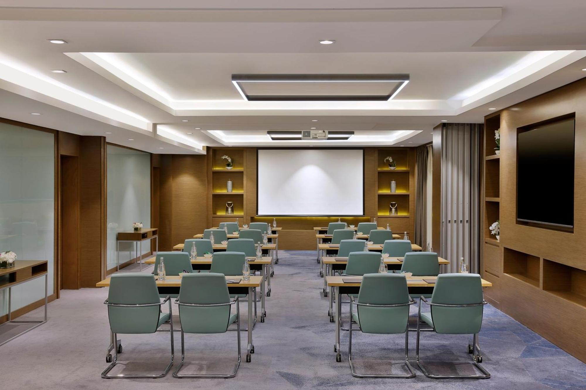 Courtyard By Marriott Riyadh Northern Ring Road Exterior photo